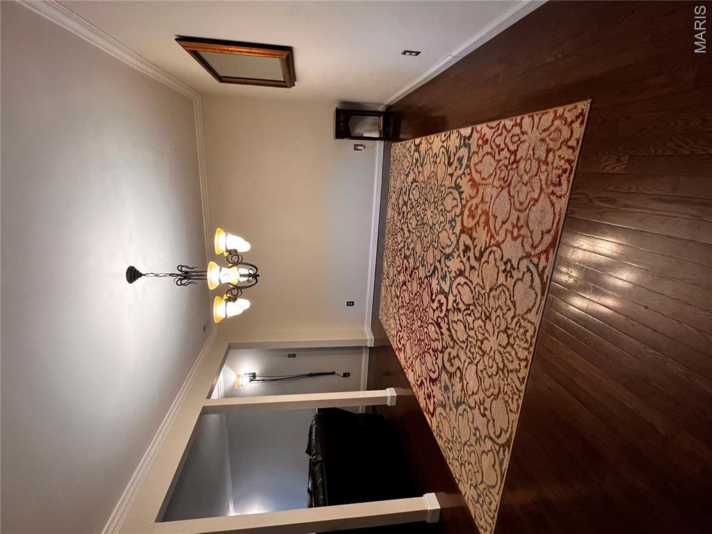 Goodall Manor Condo - Residential