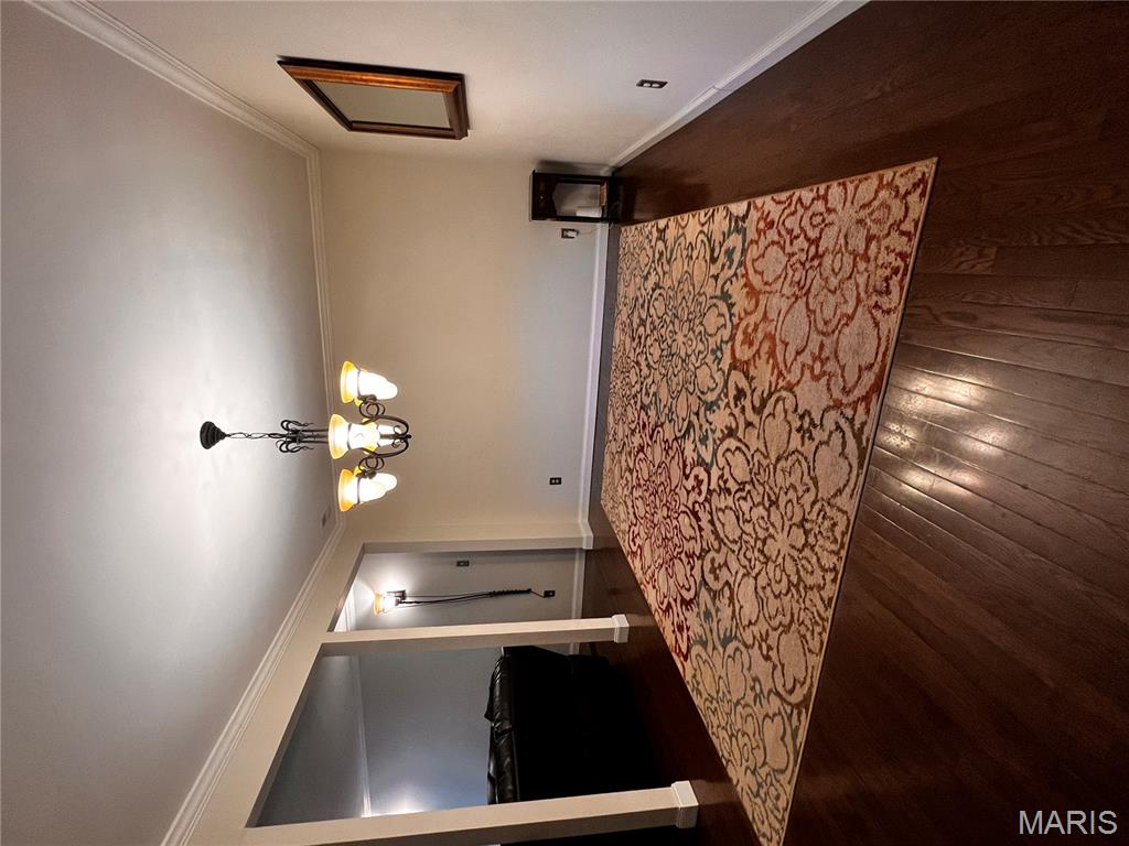 Goodall Manor Condo - Residential