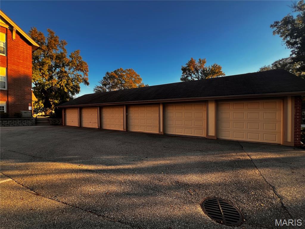 Goodall Manor Condo - Residential