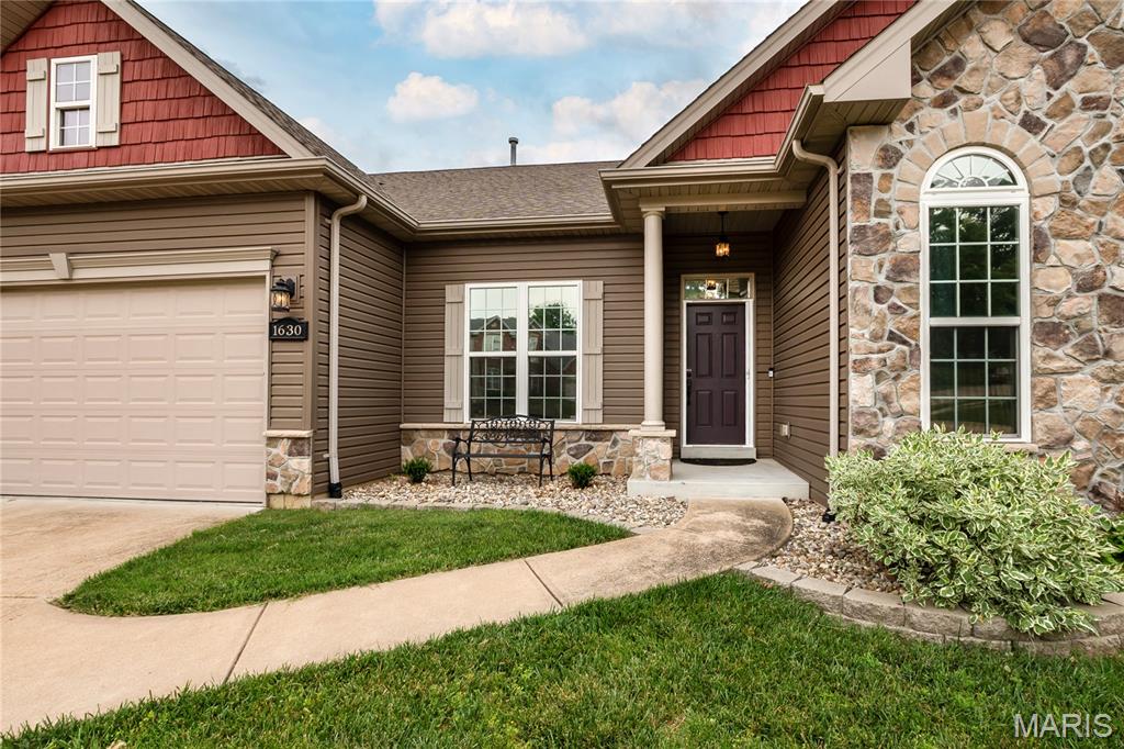 1630 Twin Oaks Drive