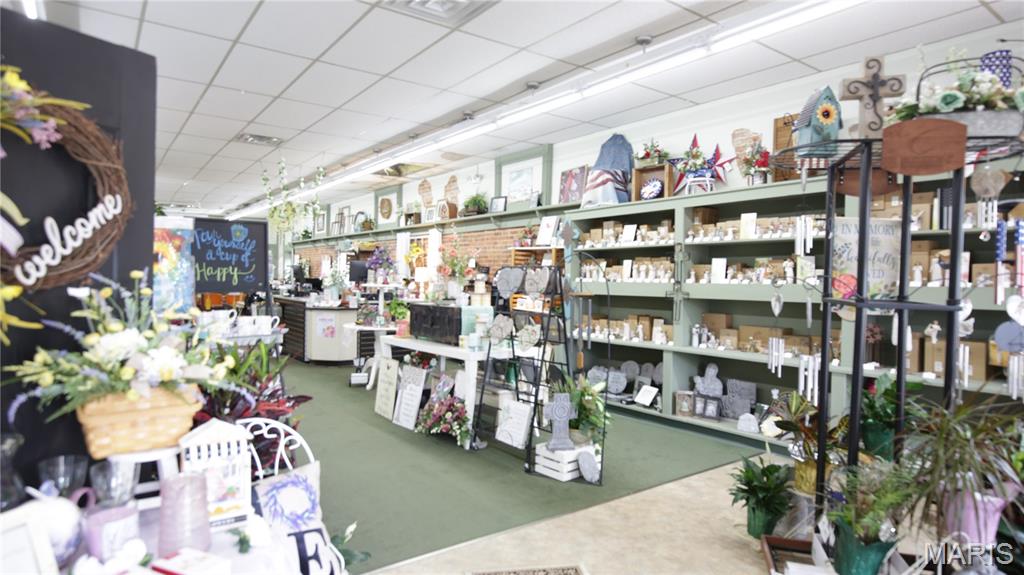 none - Commercial Sale