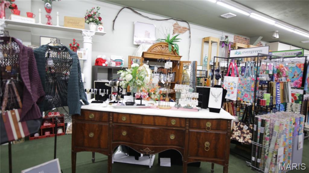 none - Commercial Sale
