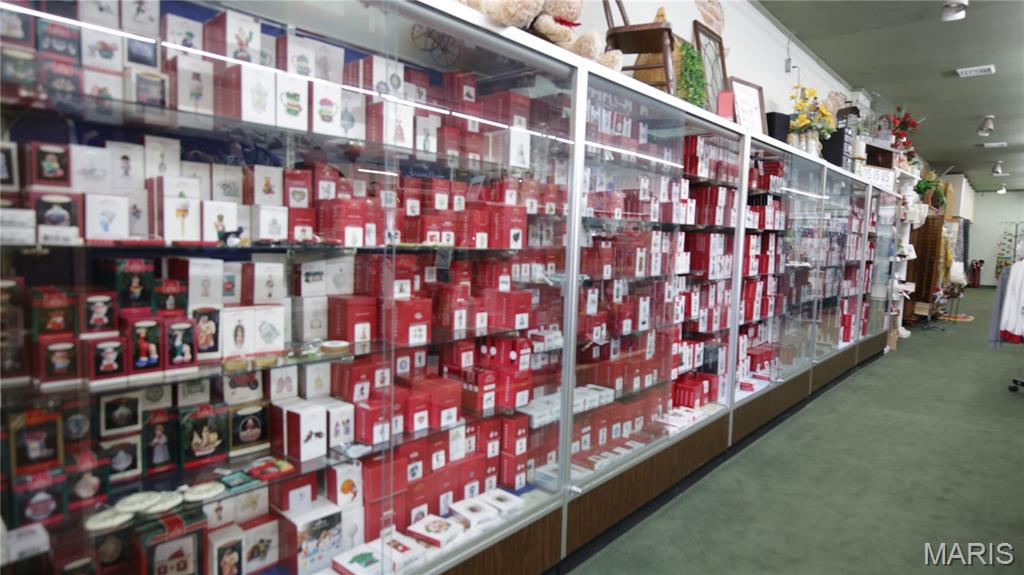 none - Commercial Sale