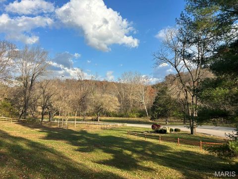 59 R The Bluffs Drive Eureka MO 63025