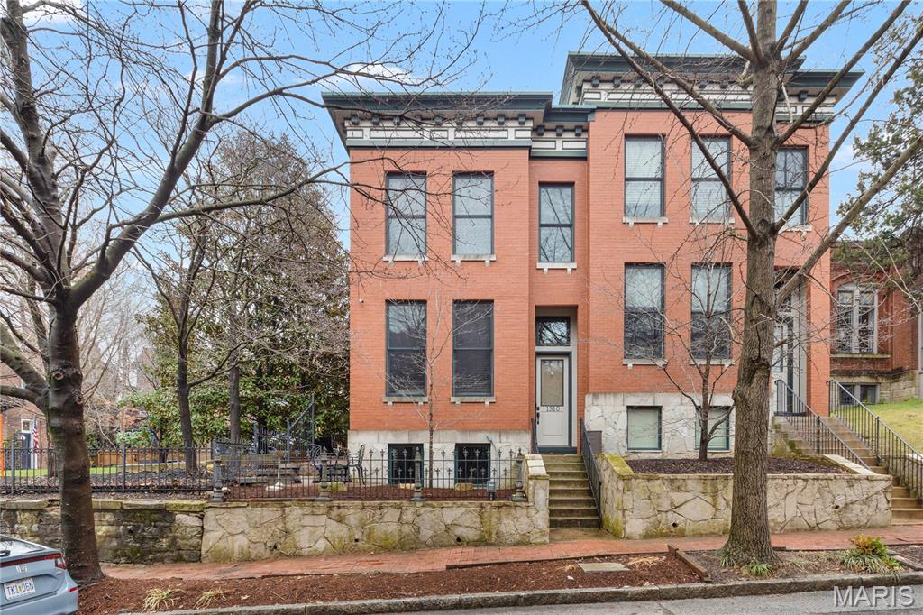 Lafayette Square - Residential