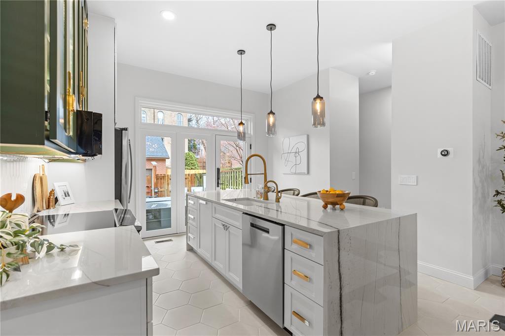 Lafayette Square - Residential