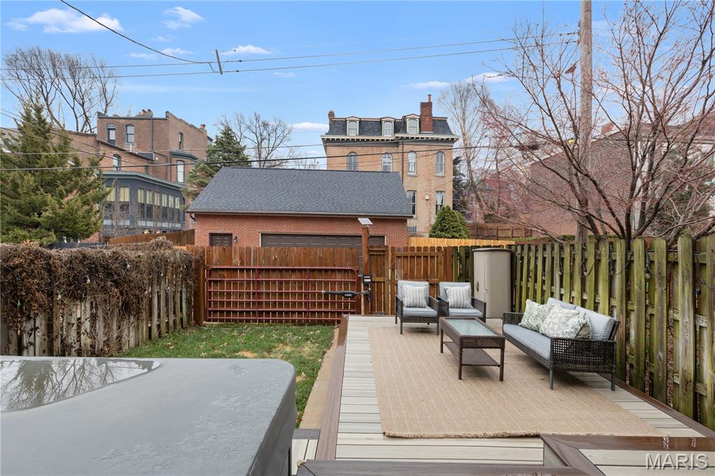 Lafayette Square - Residential