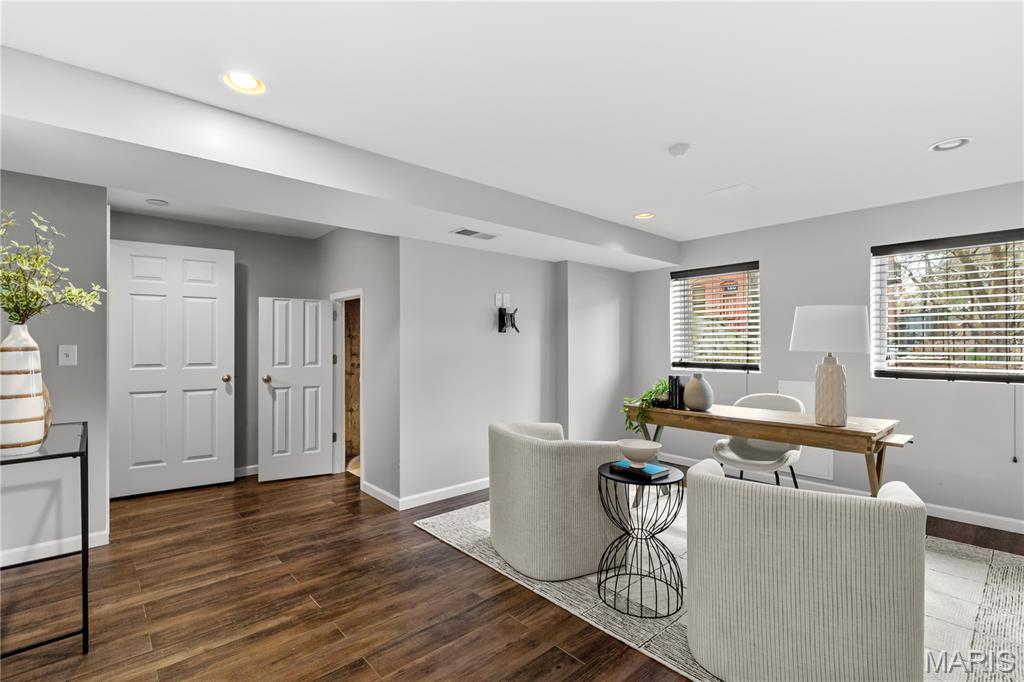 Lafayette Square - Residential