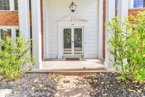 Tiny photo for 216 Trailtop Court, Chesterfield, MO 63017 (MLS # 26065563)