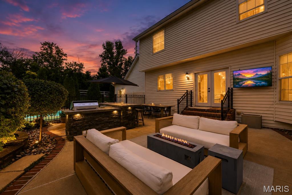 800 Dunbarton Drive