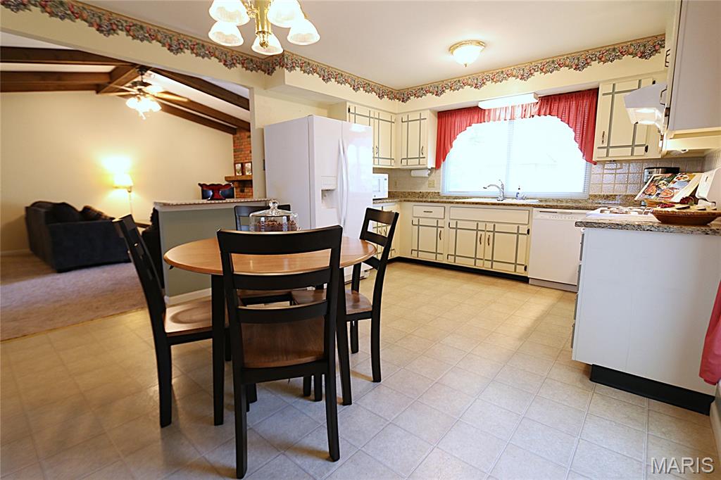 Country Lake Estate #1 - Residential