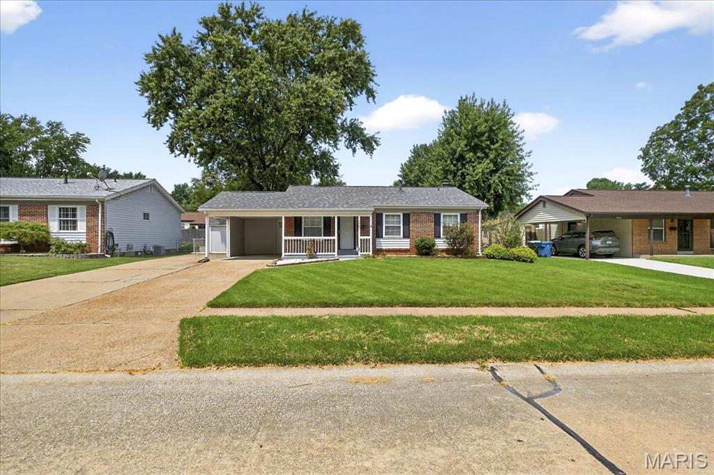 7423 Foxtrail Drive