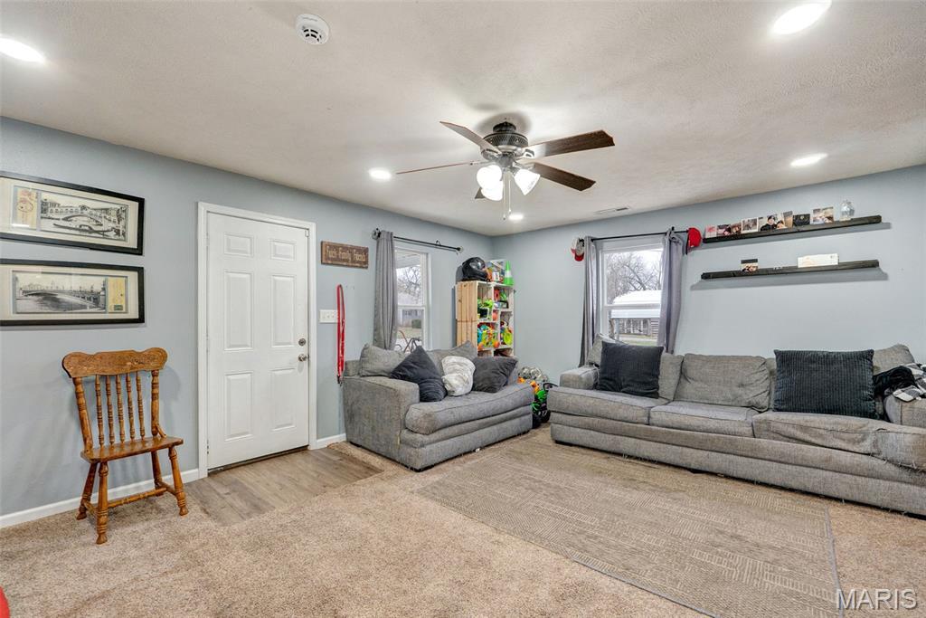 209 S Park Manor Boulevard