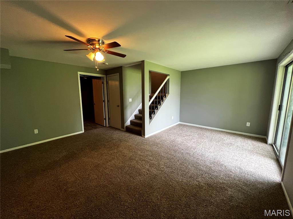 Woodlake Village Condos Ph5-B - Residential