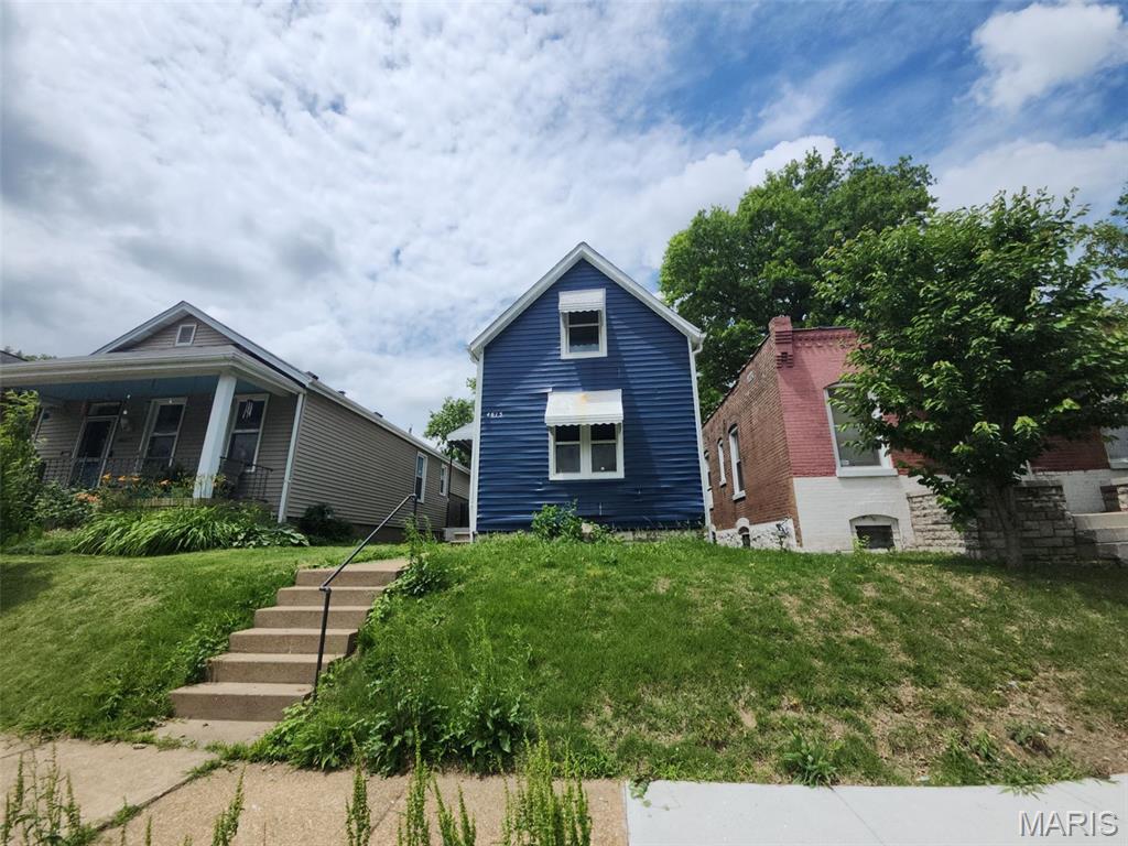 Photo 1 of 15 — 4615 Newport Avenue, St Louis, MO 63116