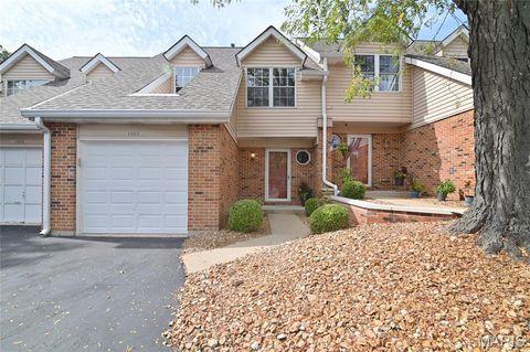 Photo of 1005 Pocono Trail, Ballwin, MO 63021 (MLS # 25067627)