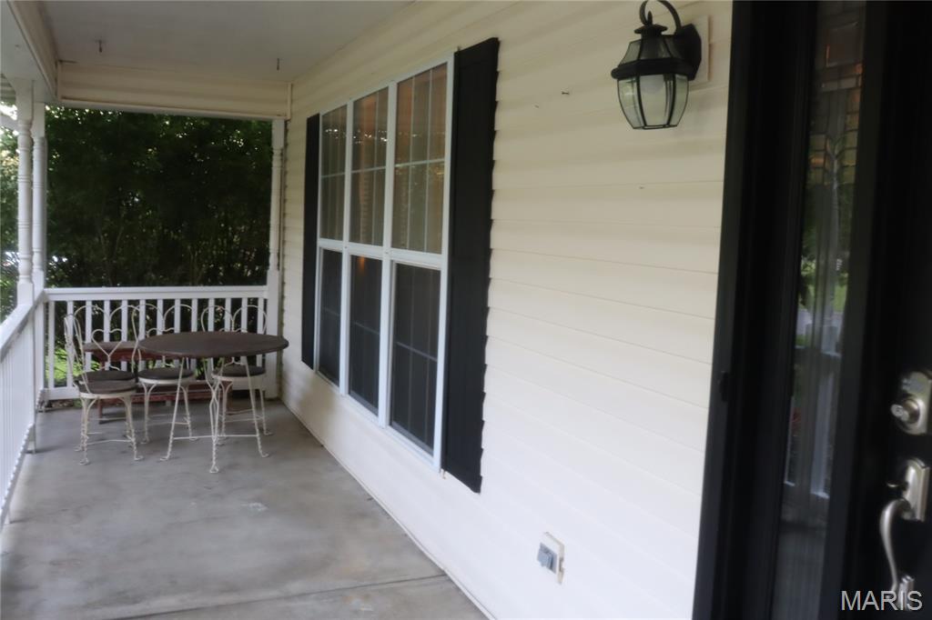 1946 Kelly Court