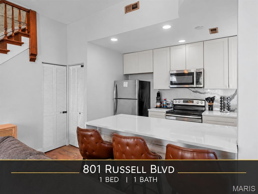 801-803 Russell Blvd
