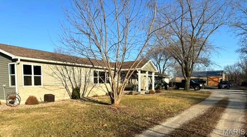 Photo of 50 Saddlefield Lane, Troy, MO 63379 (MLS # 26011827)