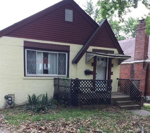 Photo of St Louis, MO 63137 (MLS # 26035927)