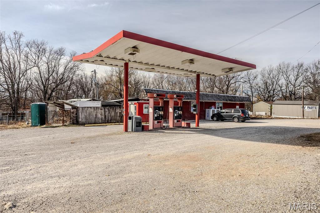 LEBANON - Commercial Sale