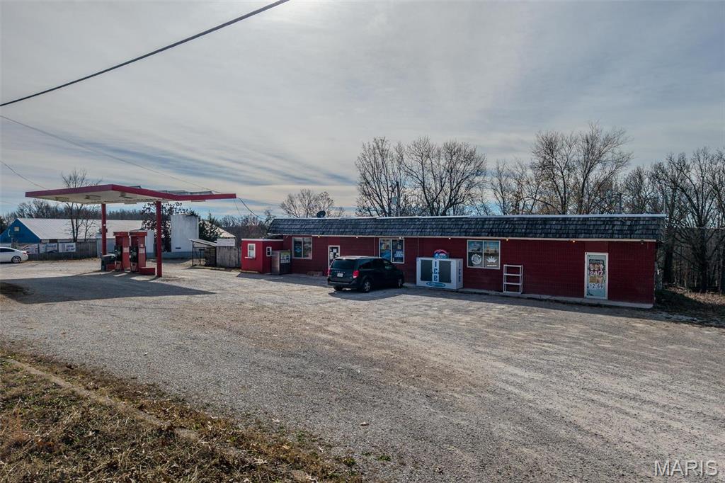 LEBANON - Commercial Sale