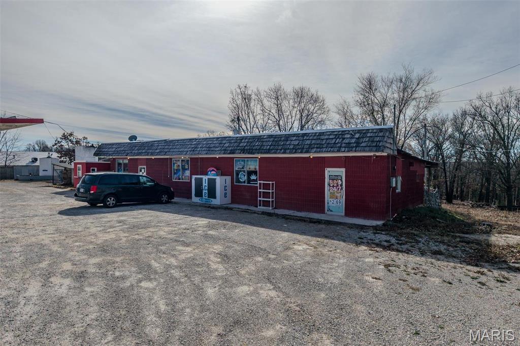 LEBANON - Commercial Sale