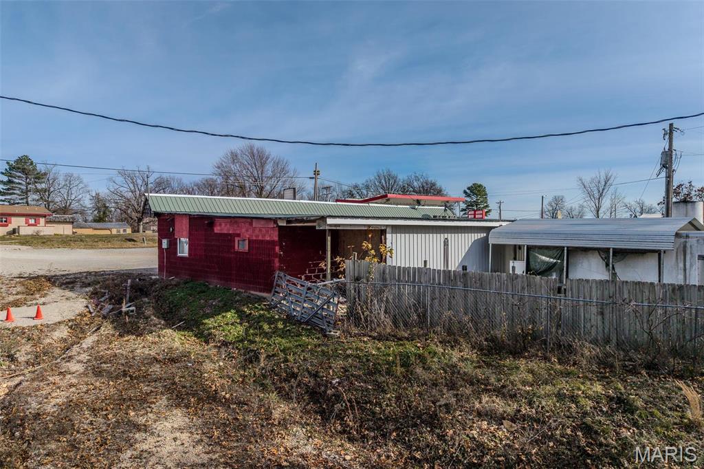 LEBANON - Commercial Sale