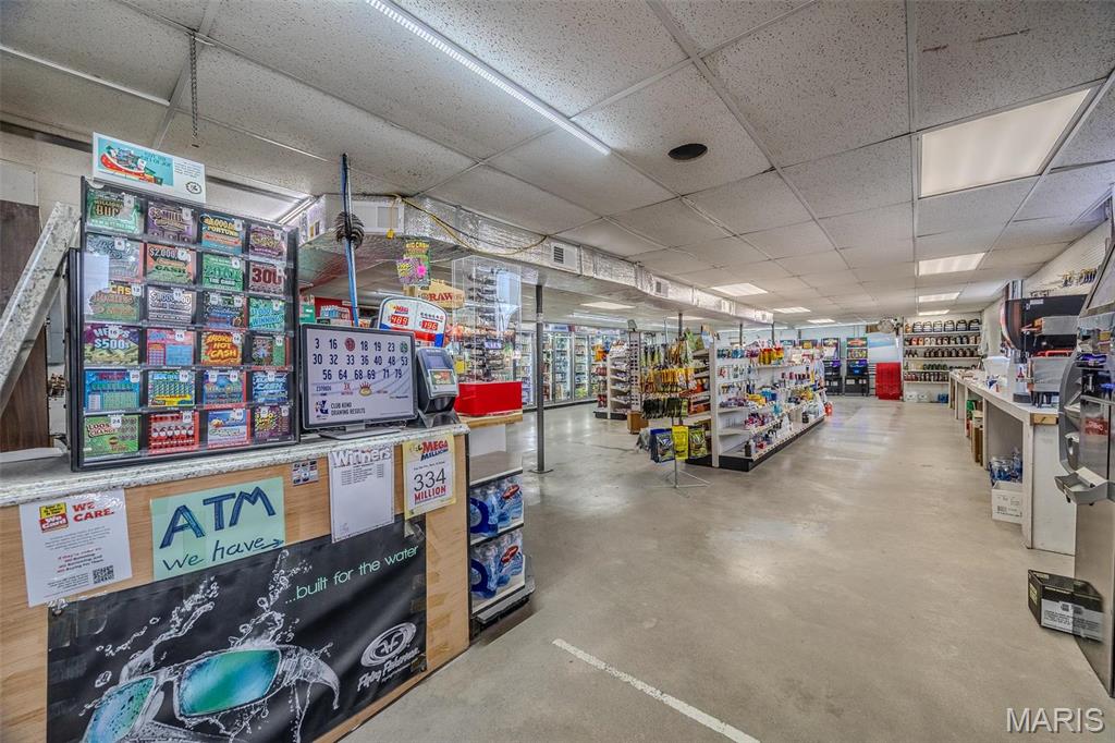 LEBANON - Commercial Sale