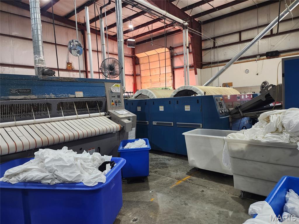 LAKES AREA INDUSTRIAL PARK - Commercial Sale