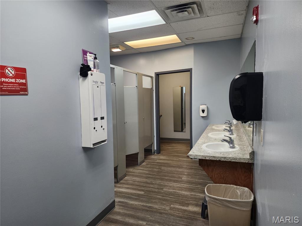 LAKES AREA INDUSTRIAL PARK - Commercial Sale