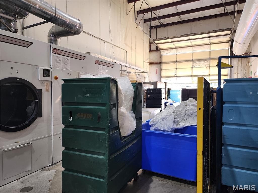 LAKES AREA INDUSTRIAL PARK - Commercial Sale