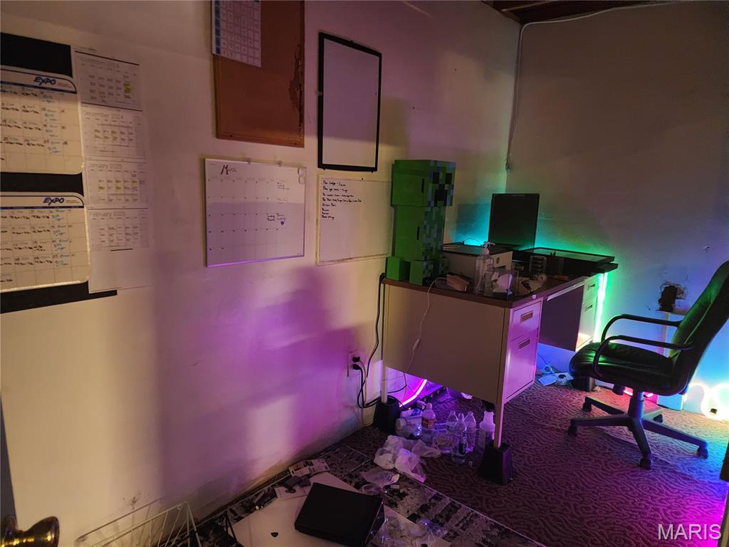 LAKES AREA INDUSTRIAL PARK - Commercial Sale