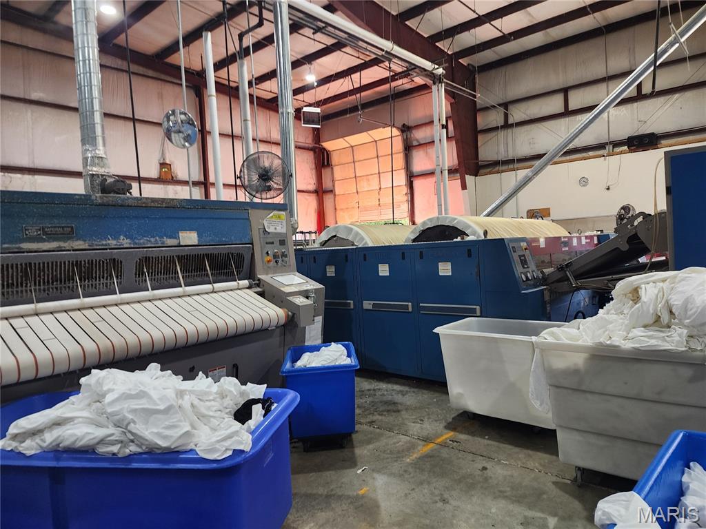 LAKES AREA INDUSTRIAL PARK - Commercial Sale