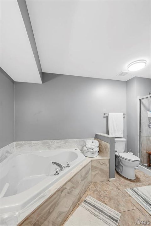 Tiny photo for 403 Autumn Farms Court, Wentzville, MO 63385 (MLS # 26066948)