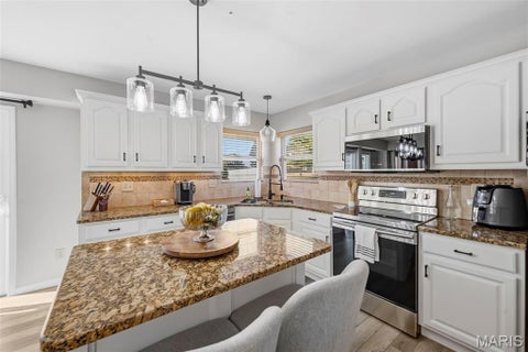 Tiny photo for 403 Autumn Farms Court, Wentzville, MO 63385 (MLS # 26066948)