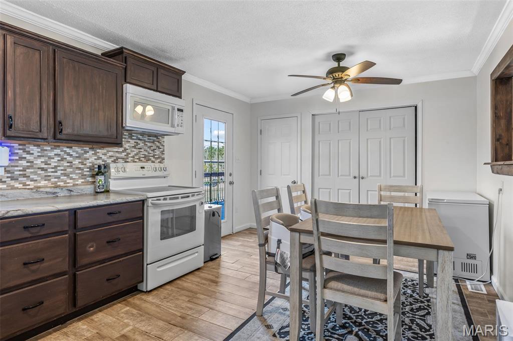 Lakeland Retreat - Residential