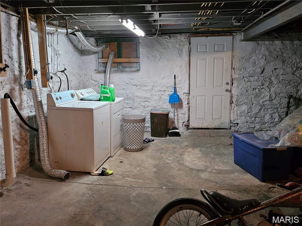 Robert W Hunts Add - Residential Lease