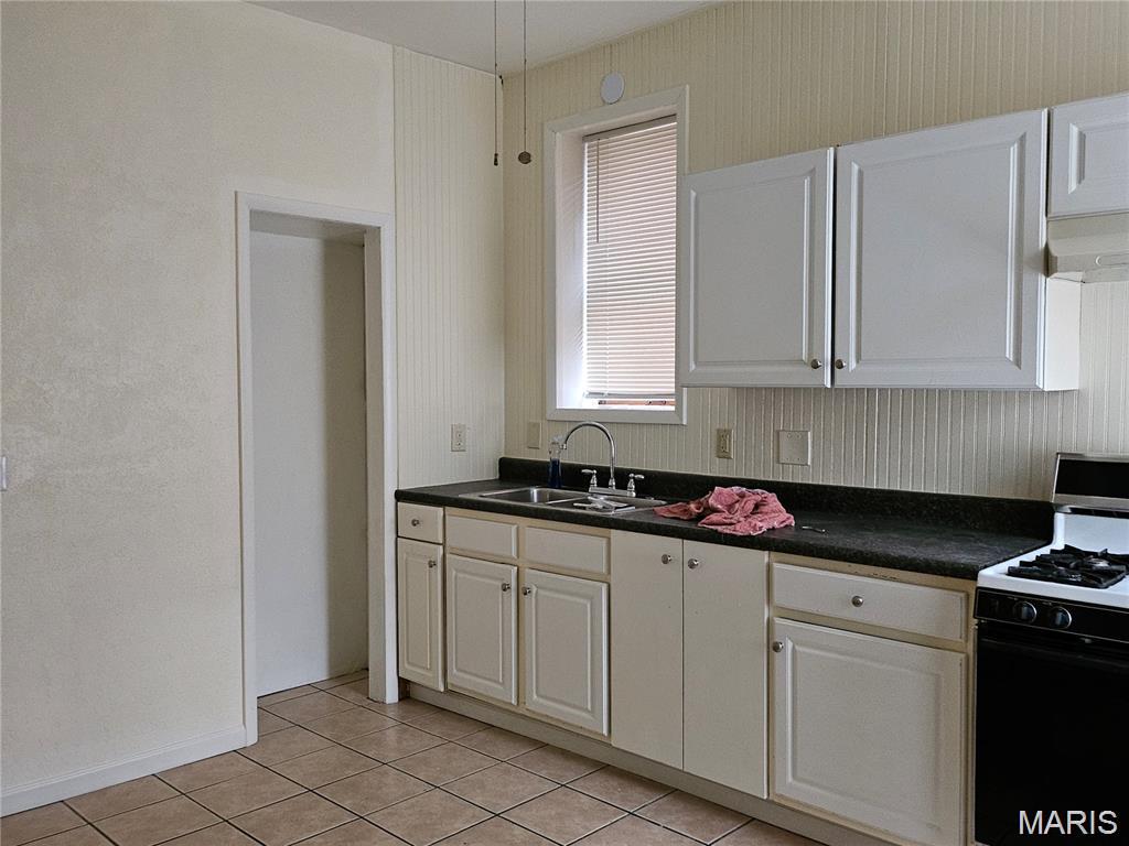 Robert W Hunts Add - Residential Lease