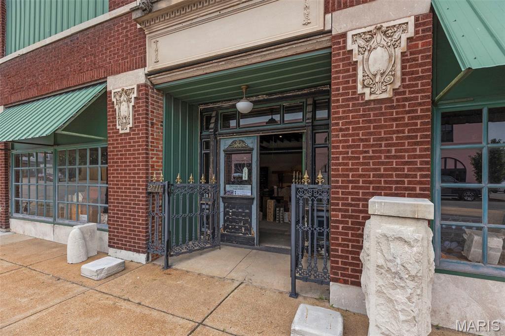 2701-2729 Lafayette Avenue