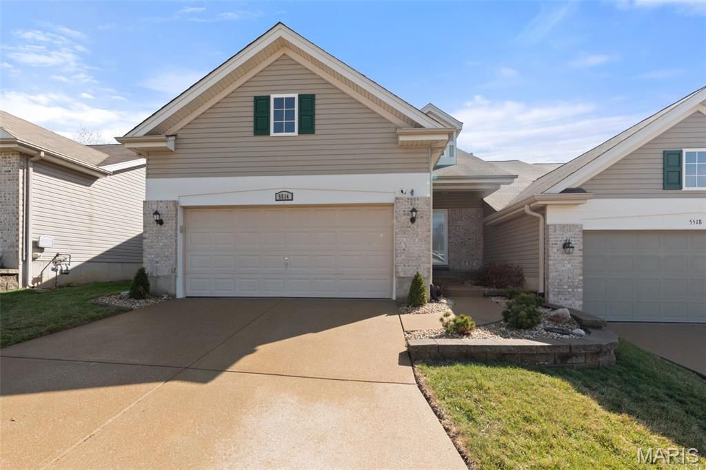 Photo of 5514 Aberdour Lane, Oakville, MO 63129 (MLS # 26005340)