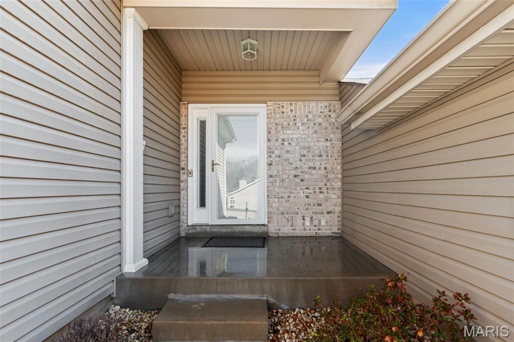 Photo of 5514 Aberdour Lane, Oakville, MO 63129 (MLS # 26005340)