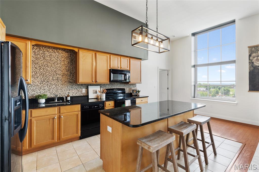 Georgian Condos - Residential