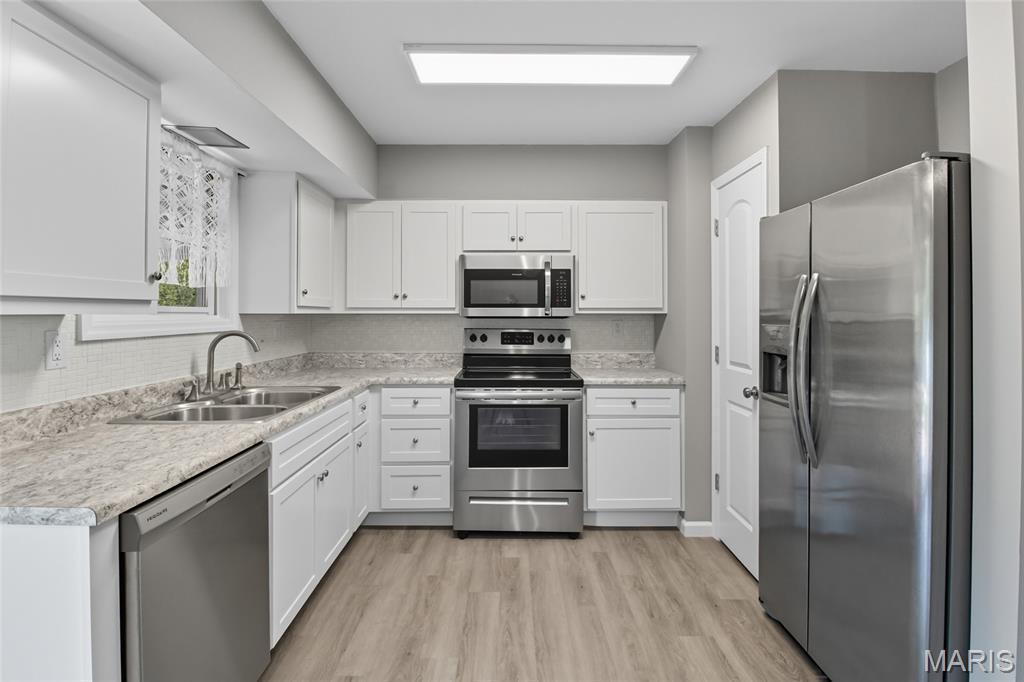 Barnhart, Missouri 63012, United States, 3 Bedrooms Bedrooms, ,1 BathroomBathrooms,Residential,Pending,221828