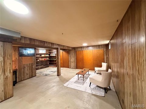 Tiny photo for 5404 Quincy Street, St Louis, MO 63109 (MLS # 26026756)