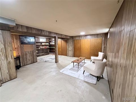 Tiny photo for 5404 Quincy Street, St Louis, MO 63109 (MLS # 26026756)