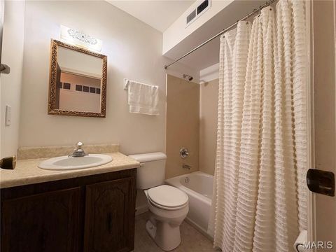 Tiny photo for 5404 Quincy Street, St Louis, MO 63109 (MLS # 26026756)