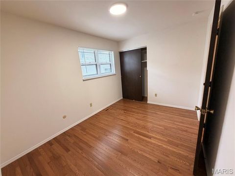 Tiny photo for 5404 Quincy Street, St Louis, MO 63109 (MLS # 26026756)