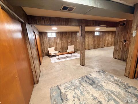 Tiny photo for 5404 Quincy Street, St Louis, MO 63109 (MLS # 26026756)