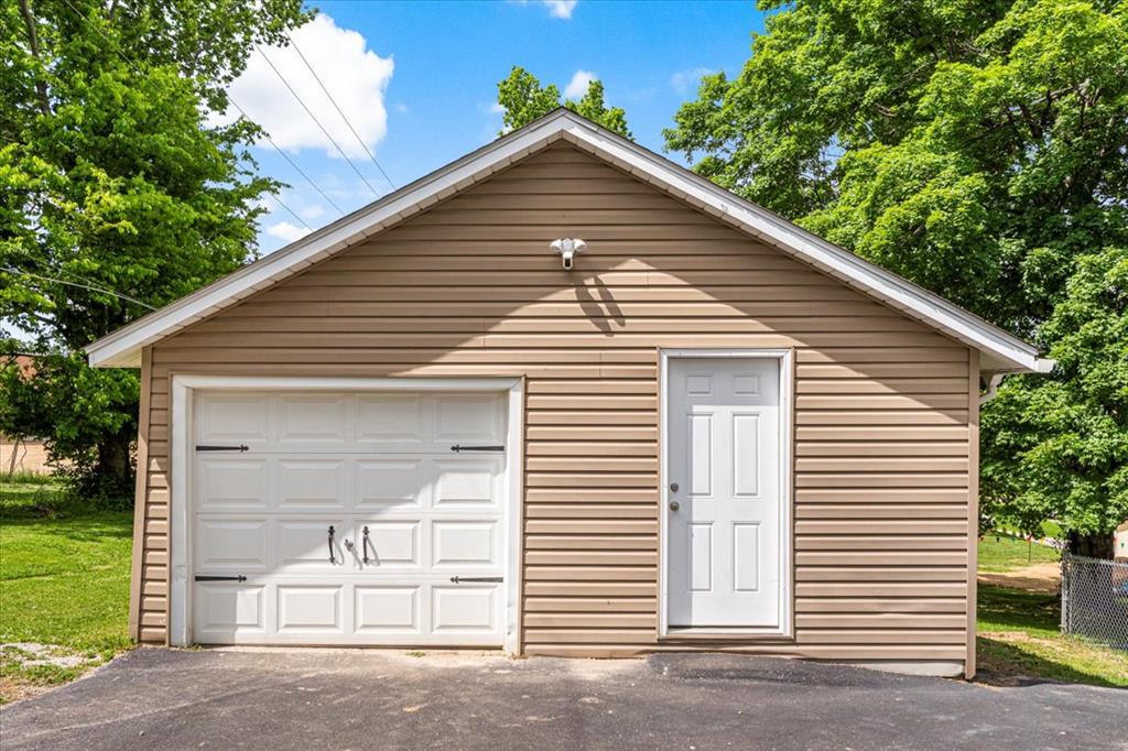 Festus, Missouri 63028, United States, 3 Bedrooms Bedrooms, ,1 BathroomBathrooms,Residential,Pending,135106